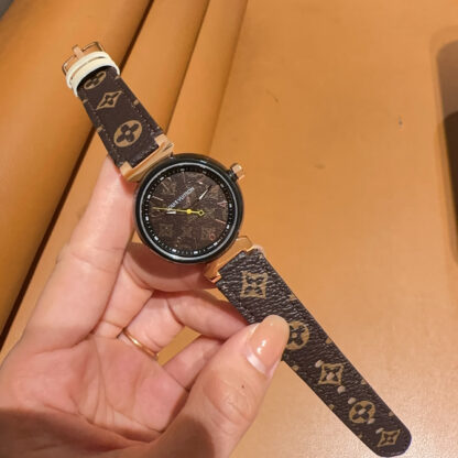 Louis Vuitton classic presbyopic watch - Image 5