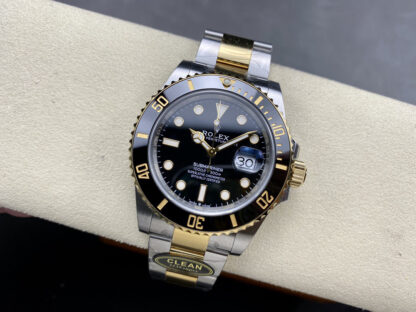 Rolex gold and black Submariner is 40mm in size - Image 13