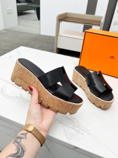 Hermès early spring new black pure handmade thick-soled platform slippers - Image 4
