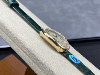 Cartier Bathtub Series Elegant European Style Watch - Image 5