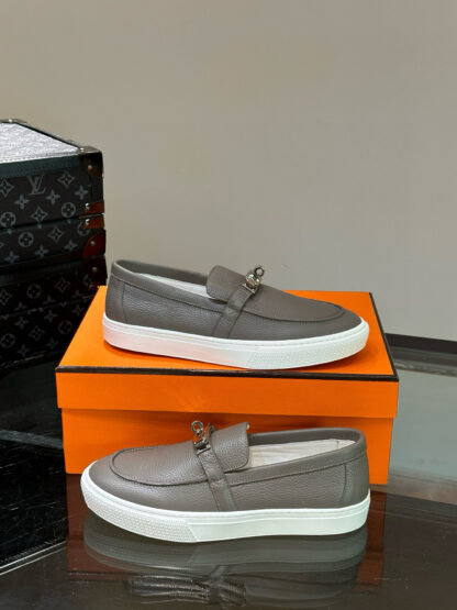 Hermès Classic Men's Grey Soft Durable Loafers - Image 5