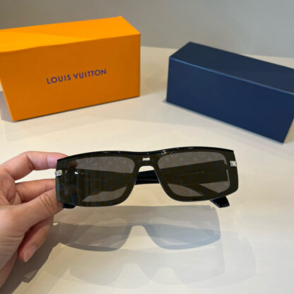 LOUIS VUITTON Fashion Sunglasses - Image 7