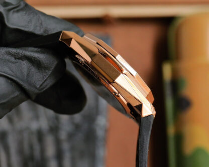 Hublot's second generation classic fusion watch - Image 5