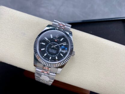 Rolex Astron series 42mm x 12.5mm Navigator - Image 4