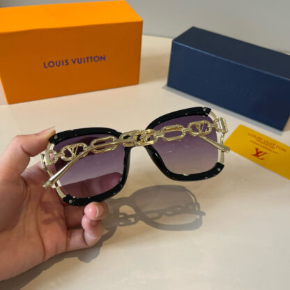 LOUIS VUITTON Fashion Sunglasses - Image 6