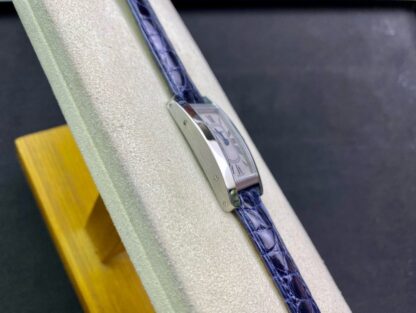 Cartier elegant and simple watch - Image 5