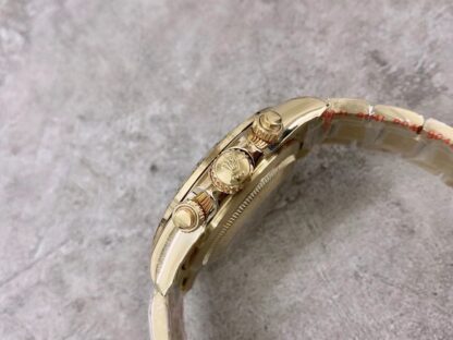 Rolex Daytona with all-gold green dial - Image 5