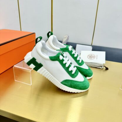 Hermès Spring and Summer Classic Couple Style British White and Green Colorblock Sports Casual Shoes - Image 5