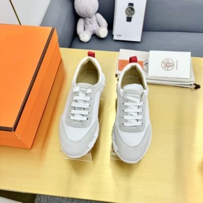 Hermès Spring and Summer Classic Couple Style British Gray and White Colorblock Sports Casual Shoes - Image 5