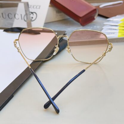 Gucci fashion sunglasses - Image 4