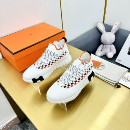 Hermès Spring and Summer Classic Couple Style British White, Orange and Black Colorblock Sports Casual Shoes - Image 5