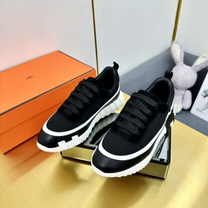 Hermès Spring and Summer Classic Couples British Black and White Colorblock Sports Casual Shoes - Image 5