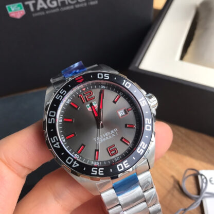 TAGHeuer Temperament Fashion Quartz Watch - Image 4