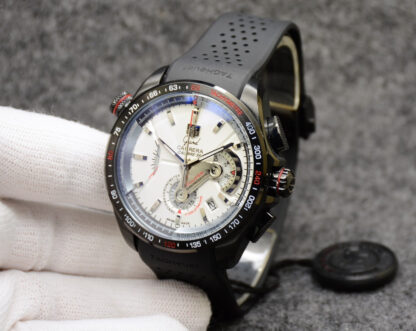 TAGHeuer Classic Men's Watch - Image 5