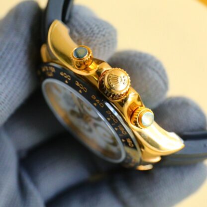 Rolex's top-level 7750 caliber Chronograph Daytona - Image 5