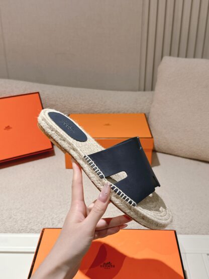 Hermes dark blue spring and summer comfortable and fashionable straw slippers - Image 5