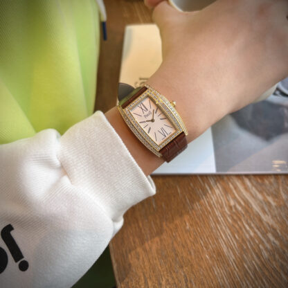 Piaget elegant luxury watch - Image 4
