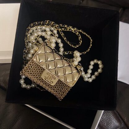 Chanel popular bags and necklaces - Image 6