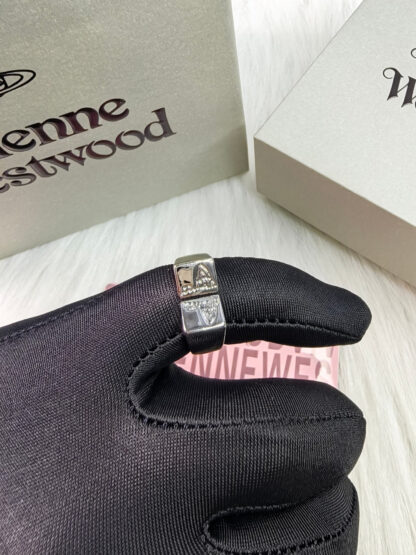 Vivienne Westwood Cracked Square Saturn Ring - Image 5