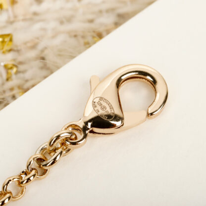 Chanel Large Deer Pearl Necklace - Image 5