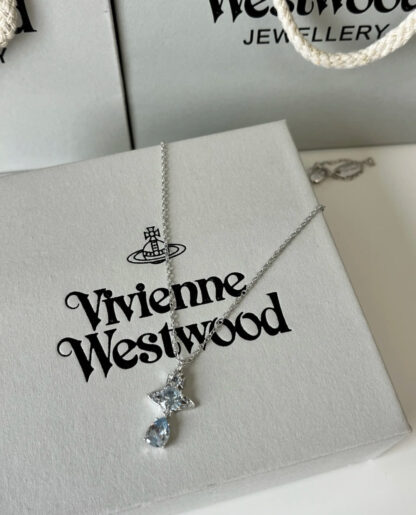 Vivienne Westwood simple and elegant necklace - Image 5