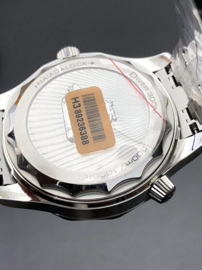 Omega Seamaster 300-meter Dive Watch - Image 5