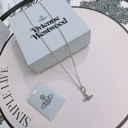 Vivienne Westwood classic large Saturn necklace unisex - Image 5