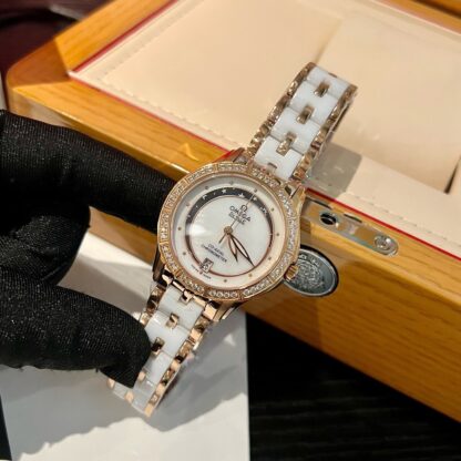 Omega Elegant Women's Watch - Image 5