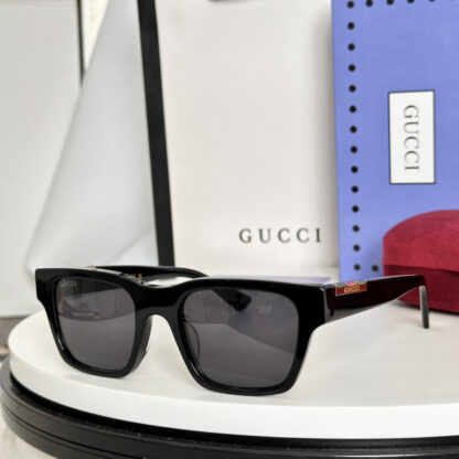 Gucci fashion sunglasses - Image 5