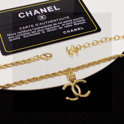 Chanel Classic Gold Pendant Necklace - Image 5