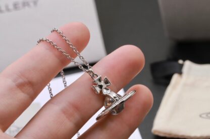 Vivienne Westwood three-dimensional transparent Saturn necklace - Image 5