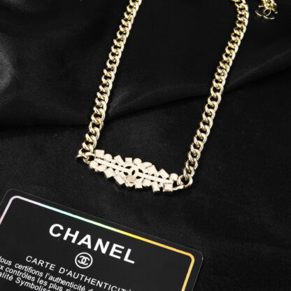 Chanel Classic Rhinestone All-match Necklace - Image 5