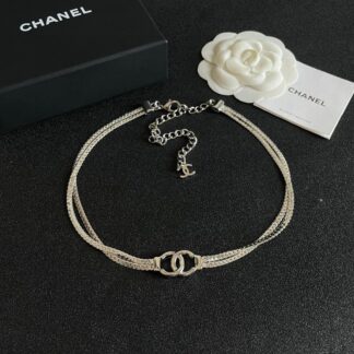 Chanel exquisite and elegant vintage necklace