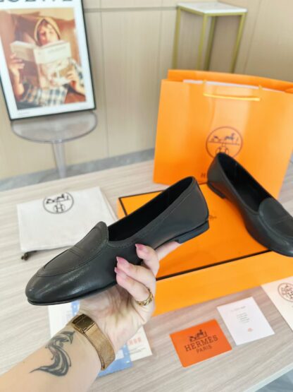 Hermès black spring classic trend pure handmade loafers - Image 4