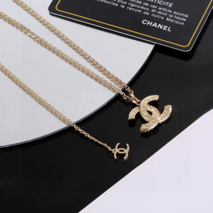 Chanel exquisite fashion double c necklace - Image 5
