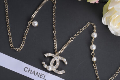 Chanel exquisite pearl rhinestone versatile necklace - Image 5