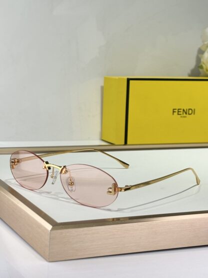 FENDI fashion trend sunglasses - Image 6