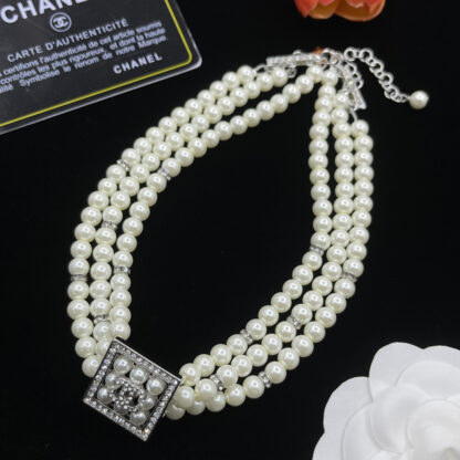 Chanel three-layer pearl exquisite necklace - Image 5