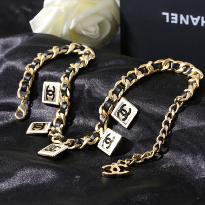 Chanel Fashionable and versatile clavicle necklace - Image 5
