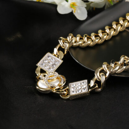Chanel Fashion Texture Necklace - Image 5