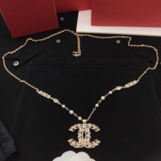 Chanel crystal diamond twist light gold hollow double c necklace