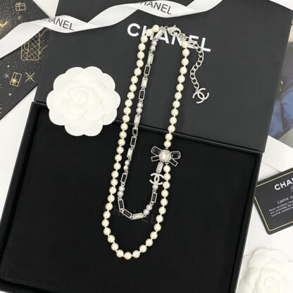 Chanel rhinestone bow pearl double necklace - Image 5