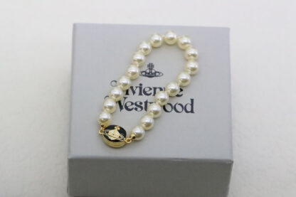 Vivienne Westwood Round Black Enamel Saturn Pearl Bracelet - Image 5