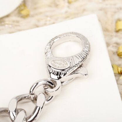 Chanel four-leaf clover double c bow necklace - Image 5