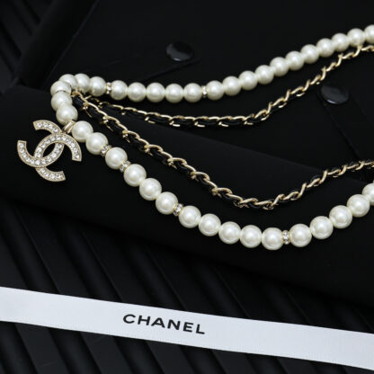 Chanel Double Pearl Necklace - Image 5