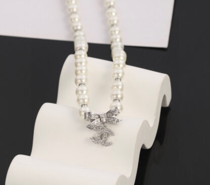 Chanel pearl necklace clavicle chain - Image 5
