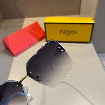 FENDI fashion trend sunglasses - Image 6