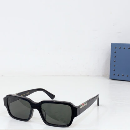 Gucci fashion sunglasses - Image 5