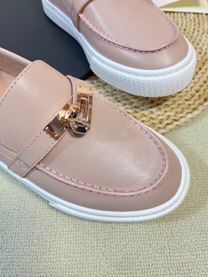 Hermes Kelly shoe buckle pink fashion noble casual loafers - Image 6