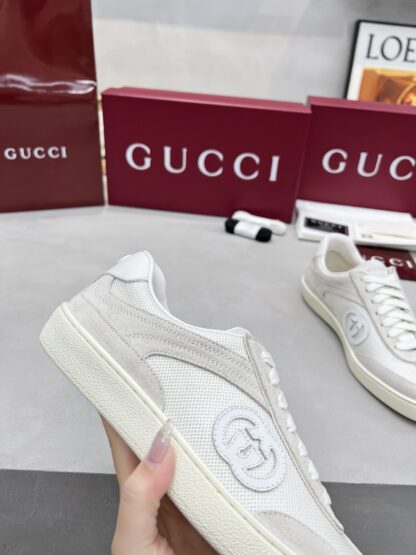 Gucci classic design German training elements catwalk model - Image 6